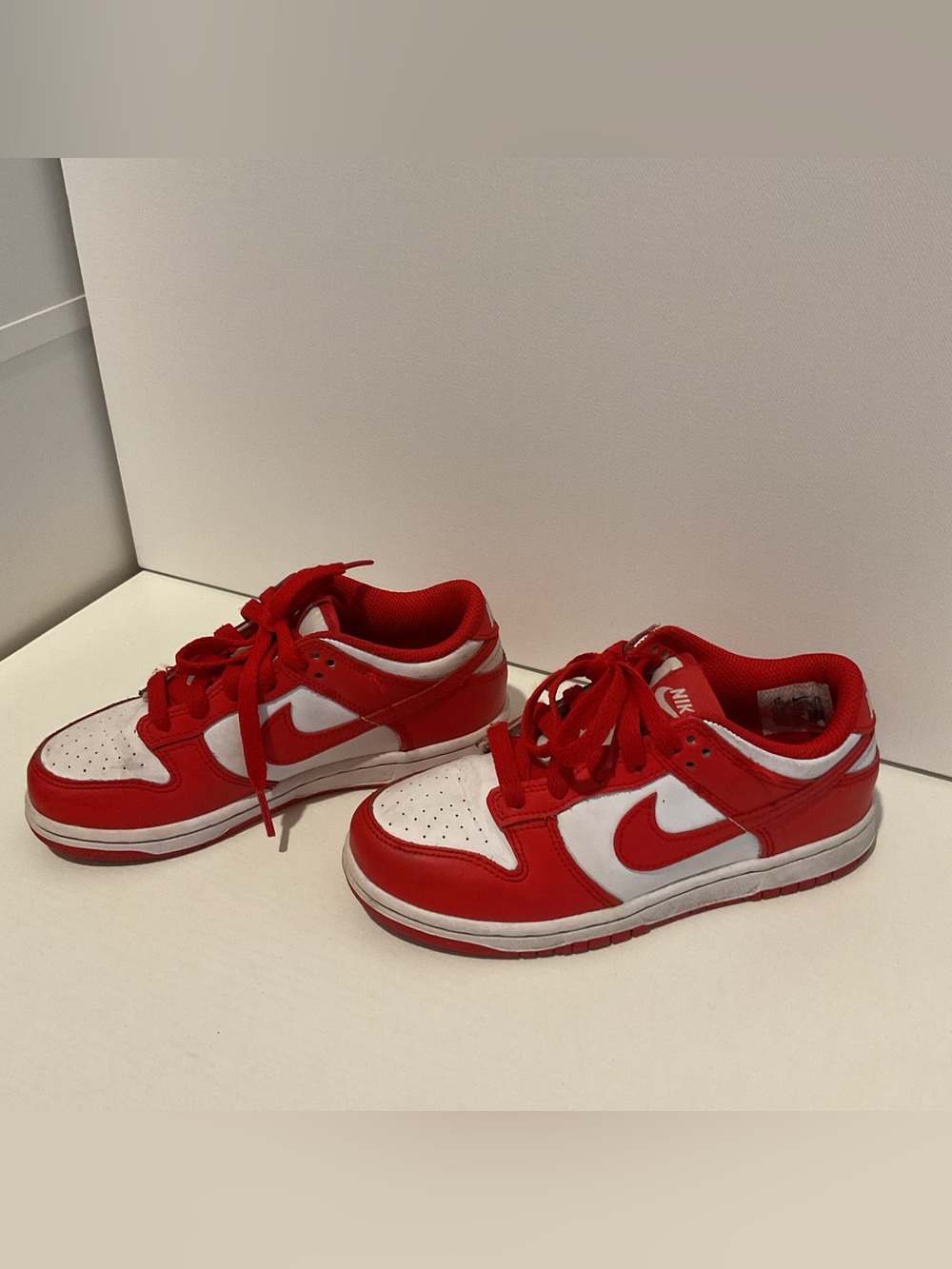 Nike Kids' Low-Top Sneakers in Red/White